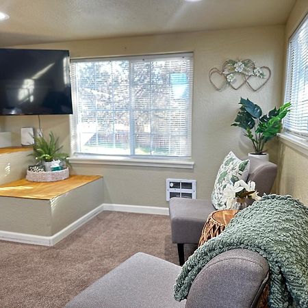 Near Downtown- Kitchen-Washerdryer-Parking Medford Exteriör bild